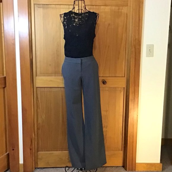 Express ~ Gray Wide Legged Dress Pants - Picture 4 of 5